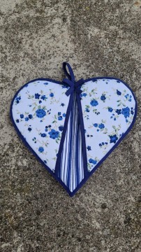 Srdíčková chňapka 16