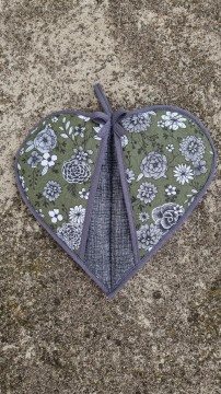 Srdíčková chňapka 04