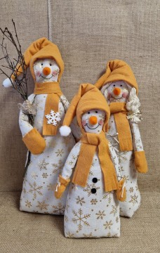 Rodina sněhuláků hořčicová